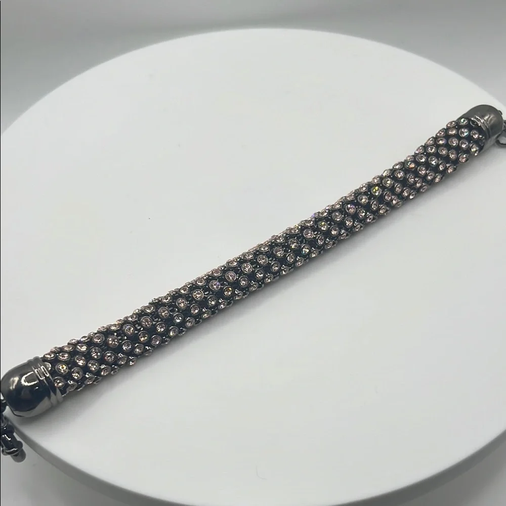 842. Elegant Crystal-Embellished Bracelet‎